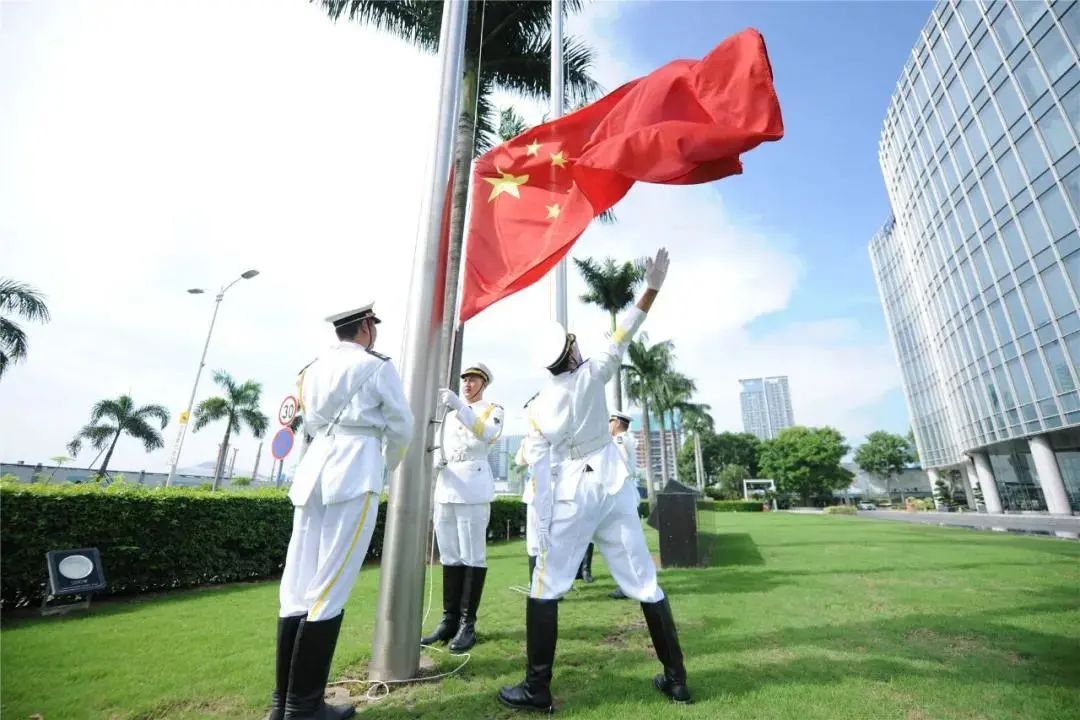 中集慶生，凌宇與兄弟企業(yè)同升一面旗